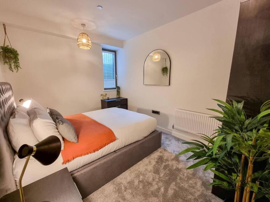Stunning 4-Bedroom Townhouse With Free Parking 맨체스터 외부 사진